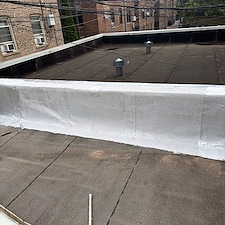 How-Can-I-Stop-Rainwater-from-Seeping-Through-My-Garage-Wall 1